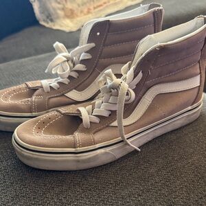 Women’s Vans High-Top Sk8-Hi Shoes SZ 8